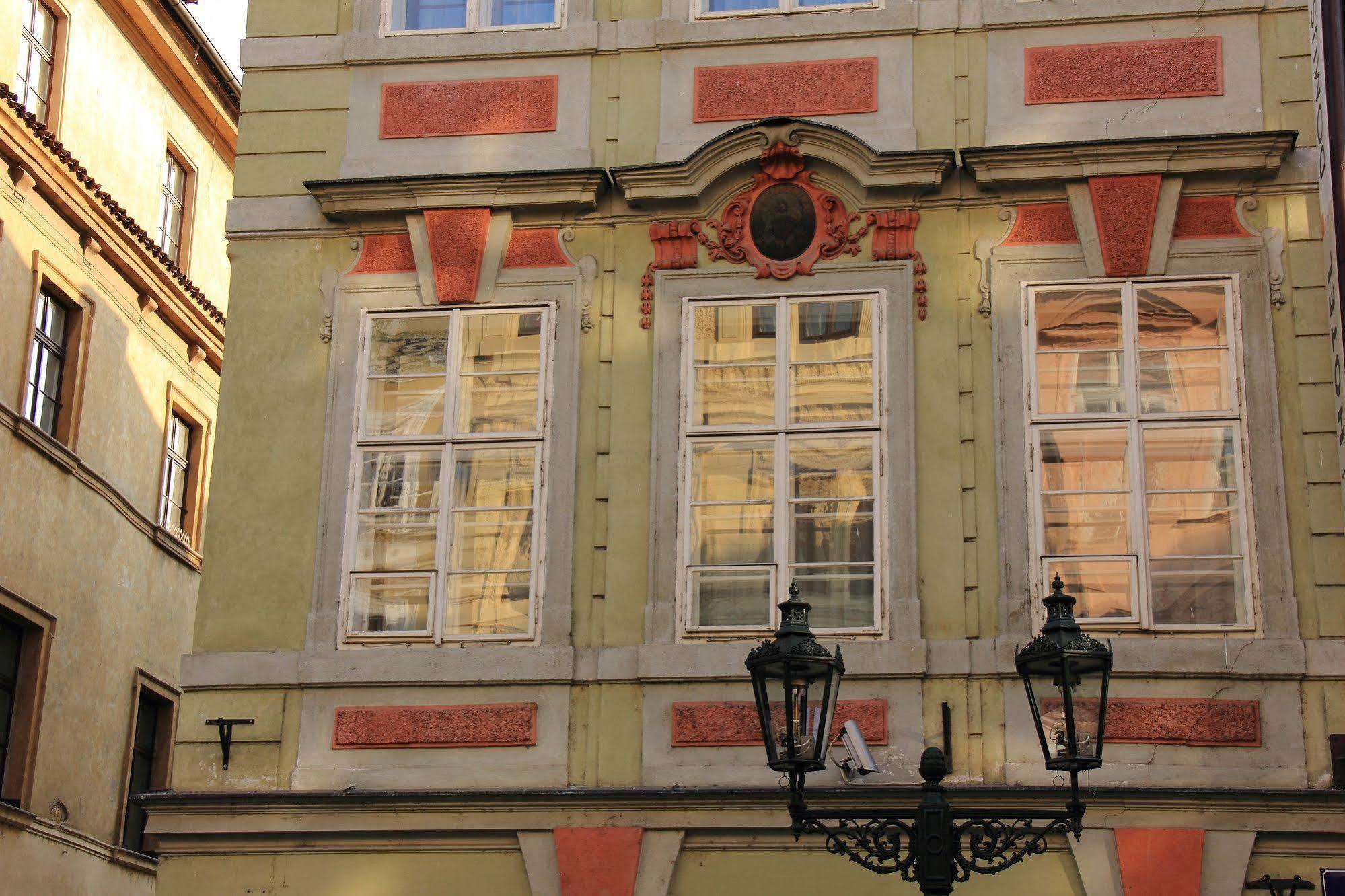 Domus Balthasar Hotel Praag Buitenkant foto